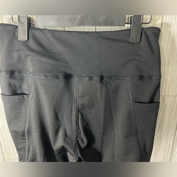 NWT- JVINI SPORT BLACK LEGGINGS - Picture 4 of 6